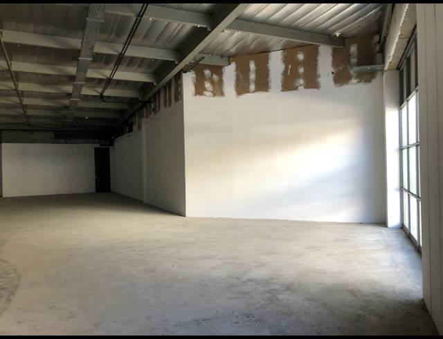 945M² RETAIL TO LET IN ROSEBANK